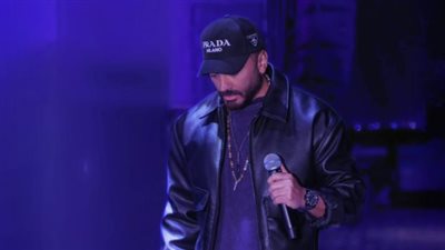 تامر حسني يجري الاستعدادات النهائية لحفله بالعين السخنة |صور