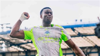 مانشستر سيتي يضرب تشيلسي بثلاثية في قمة الدوري الإنجليزي الممتاز 