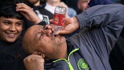 مشجع مانشستر سيتي يستفز جمهور آرسنال بـ لقطة الموسم 