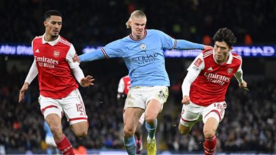 موعد قمة مانشستر سيتي وأرسنال على لقب الدوري الإنجليزي