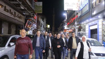 محافظ دمياط يقود حملة مكبرة لرفع الاشغالات بالسوق وممشى النيل برأس البر