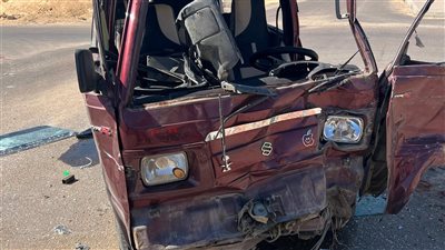 سقوط 13 مصابا في تصادم سيارتين أمام شبكة كهرباء منوف بالمنوفية