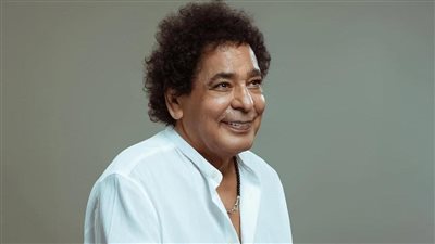 الكينج يعود بقوة.. محمد منير ينهي ألبومه الجديد بعد تعافيه من وعكته الصحية
