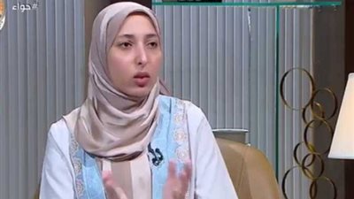 هل يجوز للمرأة كشف عورتها أمام بناتها؟.. أمينة الفتوى توضح