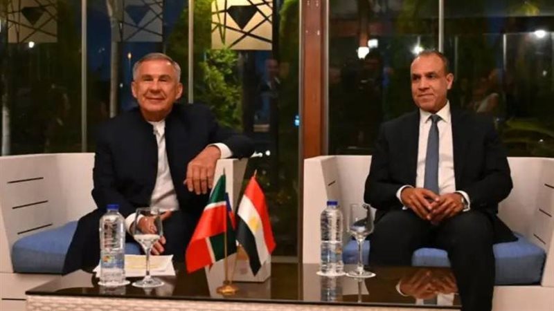 وزير الخارجية بدر