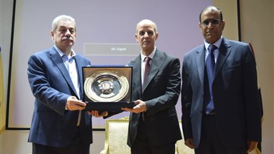  جامعة بني سويف تطلق ورشة عمل متخصصة لدعم البحث العلمي بكلية التجارة