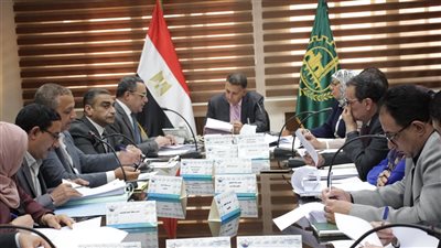 محافظ القليوبية يترأس اجتماع مجلس إدارة المناطق الصناعية لبحث طلبات المستثمرين