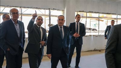 وزير التعليم العالي يتفقد أعمال الحرم الجديد للجامعة الأهلية الفرنسية بالشروق