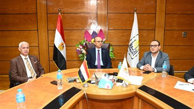  رئيس جامعة أسيوط يترأس لجنة الوظائف القيادية لاختيار أمين عام الجامعة المسا