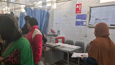 فضيحة مستشفى الساحل.. 4 ساعات بلا أطباء وجثث ملقاة في ممرات الطوارئ (صور)