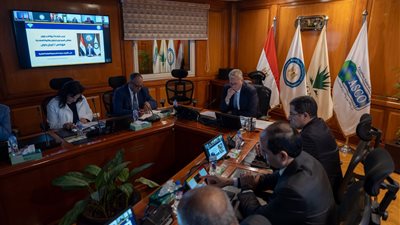 وزير البترول يشهد أعمال الجمعية العامة لشركة ثروة للبترول