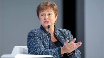 مديرة صندوق النقد تحذر من التسرع في رفع الفائدة لتجنب خنق النمو العالمي