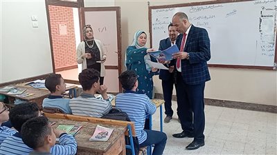 وكيل تعليم بنى سويف يبحث سبل تعزيز الانضباط المالي ورفع كفاءة الأداء