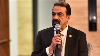 الصحة: تجنبوا أشعة الشمس والمشروبات الغازية للوقاية من الإجهاد الحراري