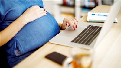  ضوابط صرف تعويض الأجر للمرأة العاملة خلال إجازة الوضع.. التأمينات تكشف مفاجأة