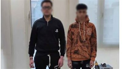  معهم ساعات بكاميرات وأجهزة GPS.. ضبط شخصين بالجيزة لقيامهما بيع سماعات الغش