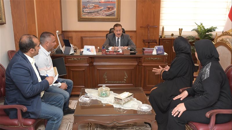 محافظ بورسعيد يستقبل