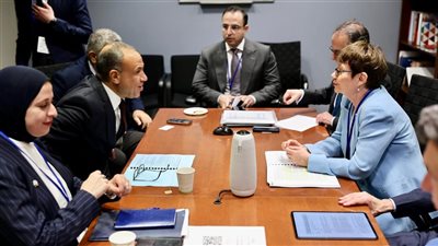 وزير الخارجية يلتقي رئيسة البنك الأوروبي لإعادة الإعمار والتنمية في واشنطن 