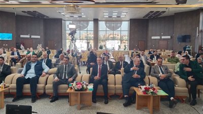 رئيس جامعة دمياط يشهد مناقشة رسالة ماجستير بكلية الآثار 