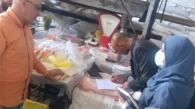 تحرير 60 محضرا في حملات مكثفة على المخابز والأسواق ومستودعات البوتاجاز بدمياط 