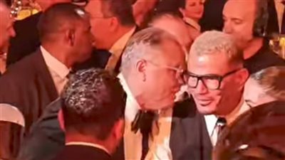 عمرو دياب يشعل حفل زفاف ابنة المنتج محمد السعدي                              