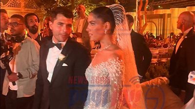 بإطلالة ملكية.. عهد ابنة محمد السعدي تخطف الأنظار بحفل زفافها 