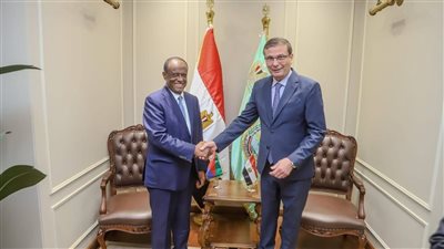 وزير الزراعة يبحث التعاون مع مستشار الرئيس الإريتري ووزير التجارة 