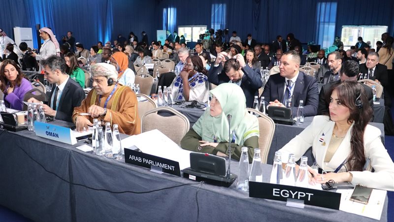 البرلمان العربي يطالب