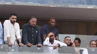 من المدرجات.. ميدو وشيكابالا يدعمان الزمالك أمام شباب بلوزداد