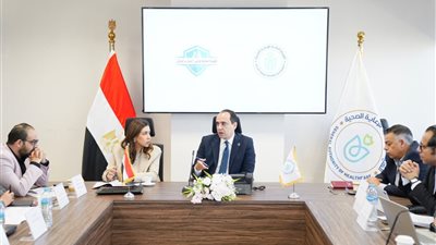 تنسيق مؤسسي لتعزيز استدامة خدمات التأمين الصحي الشامل وتوافر الأدوية