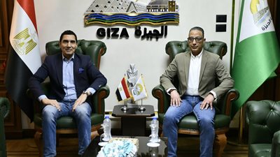 وزيرالشباب والرياضة يلتقي محافظ الجيزة قبل بدء جولته التفقدية للمنشآت الرياضية