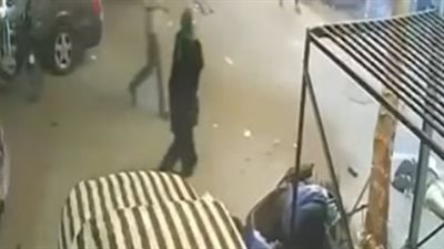 على غرار حادث كرداسة.. سيارة ملاكي تدهس صغيرا بمنطقة باب الشعرية