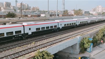 هدية لمصر.. وصول القطار الأخير من صفقة “تالجو” الإسبانية إلى ورش السكة الحديد 