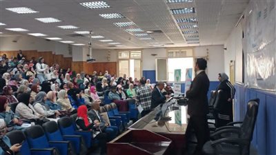 «ترشيد استهلاك الكهرباء».. الإسكندرية للتوزيع تنظم ندوة طلاب الخدمة الاجتماعية