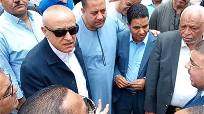 النائب ناصر الضوي يرافق محافظ الأقصر في جولة خدمية بمركز إسنا