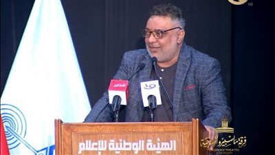 «أنقذني من التطرف».. عبد الرحيم كمال يروي شهادة تاريخية عن فضل المسرح في حياته