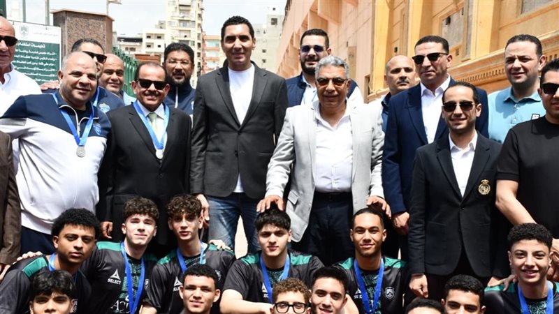 وزير الشباب والرياضة