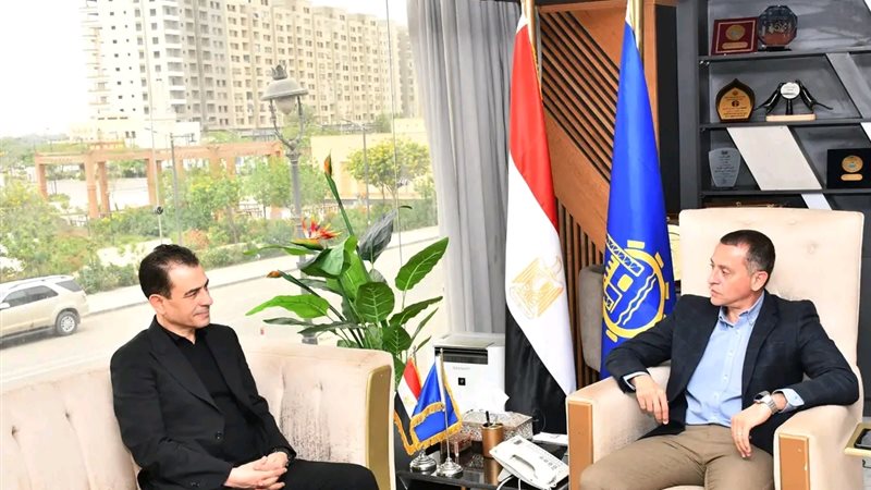 محافظ أسوان يستقبل