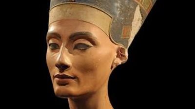 بالوثائق.. الدكتور زاهي حواس أول من قاد المطالبة الرسمية لاسترداد رأس نفرتيتي