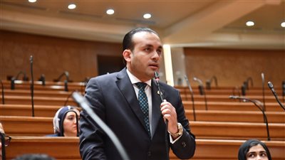 دعوات برلمانية لتثبيت العاملين بمراكز الشباب وإنهاء التعاقدات المؤقتة