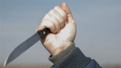 إصابة عامل بطعنة نافذة بالصدرعلى يد شقيقه فى أبو النمرس