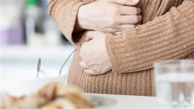 دراسة أمريكية.. نظام يحاكي الصيام يقلل أعراض داء كرون ويخفض مؤشرات الالتهاب