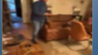 ظنت وجود فتاة برفقته.. تفاصيل معركة سيدة مع طليقها داخل مكتبه بالإسكندرية
