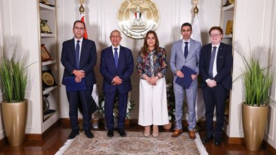 وزيرة التنمية تشهد توقيع شراكة مع الأكاديمية العربية لبناء كوادر المحليات