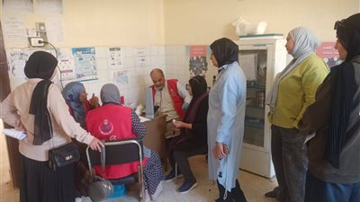 قافلة طبية بمدرسة عبد الرحمن بن عوف بالسويس ضمن مبادرات الصحة الرئاسية