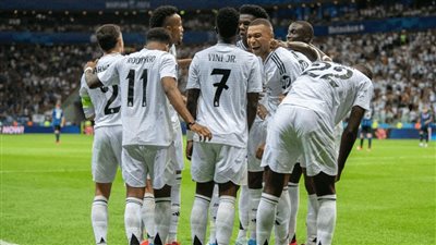 ألفارو أربيلو يعلن قائمة ريال مدريد لمباراة ديبورتيفو ألافيس اليوم
