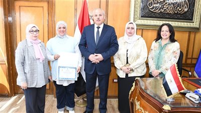 «تكريم الفائزين بجائزة الأداء المتميز لشهر فبراير 2026 بجامعة قناة السويس»