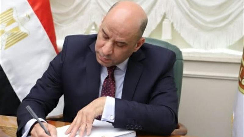 وزير العمل