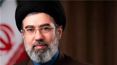 حروق وإصابات في الوجه والساق.. نيويورك تايمز تكشف الحالة الصحية لمجتبى خامنئي