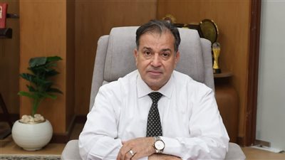 رئيس جامعة قنا يتابع المشروعات التطويرية ويؤكد الالتزام بالجودة والجداول 